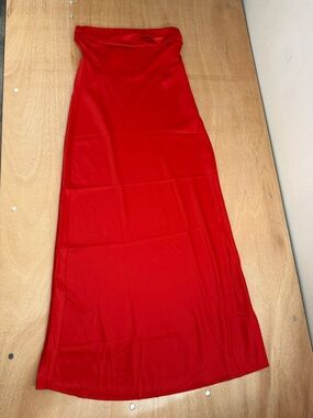Strapless Red Maxi Dress — Sleek Evening Gown